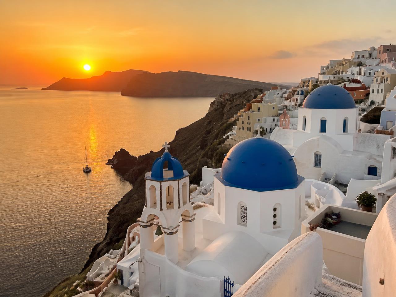 Caldera View Escape, Greece